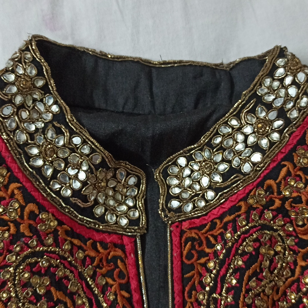 Red n black Suit with Bottom n Dupatta - Picture 13 of 13